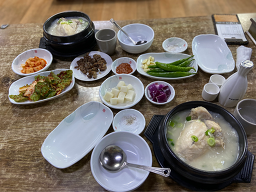 Useongsamgyetang (우성삼계탕) 1