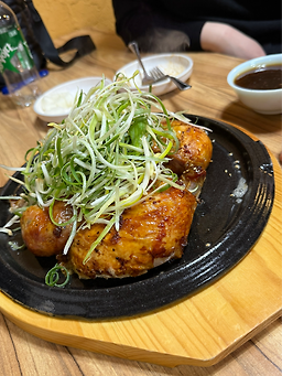 Jangteoyetnaltongdak (장터옛날통닭) 1