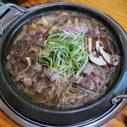 Andonghwanguchonpungsanjeom (안동황우촌풍산점) 1