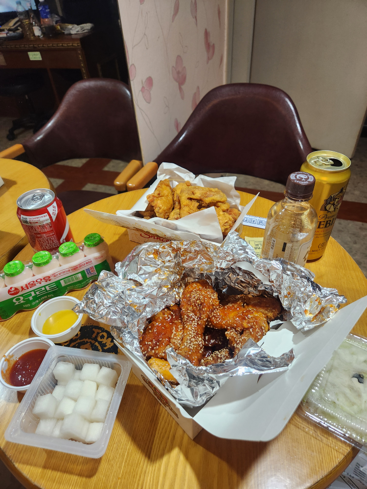 Iseobangyangnyeomchikin (이서방양념치킨) 1