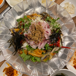 Gomsusan hoe susanmulsenta (곰수산 회 수산물센타) 2