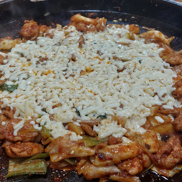 Ilpumbujadakgalbi (일품부자닭갈비) 2
