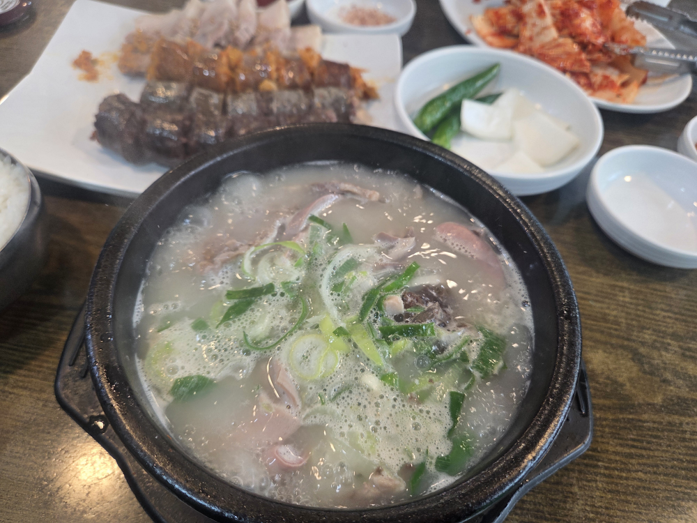무봉리토종순대국 2