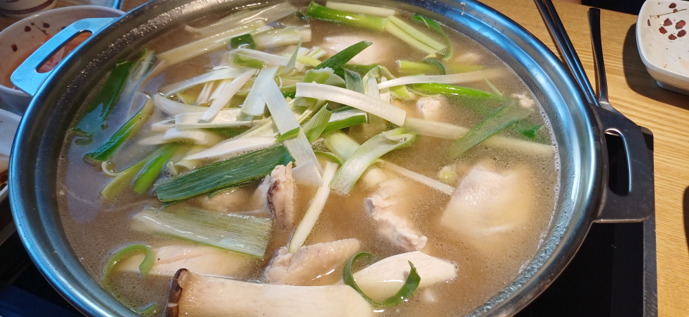 Cheongyedakhanmari (천계닭한마리) 2