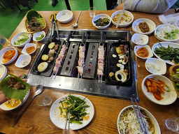 Hongsamorihoejeongui (홍삼오리회전구이) 2