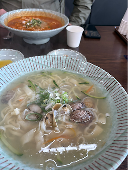 Seonbikalguksu (선비칼국수) 2