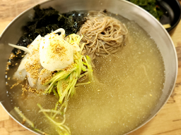 Bongpyeongmakguksugalbijjim (봉평막국수갈비찜) 2