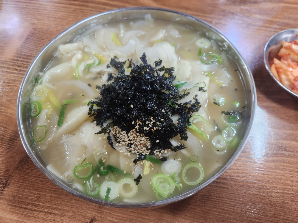 광명홍두깨칼국수 본점 사진 3