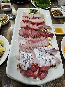 Bugangaltangchobap (부강알탕초밥) 1