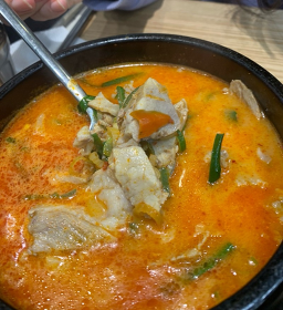 Gamasotsundaegukbap (가마솥순대국밥) 1