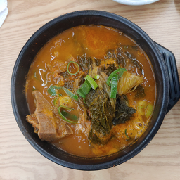 Nurimaeulgamjatang (누리마을감자탕) 2