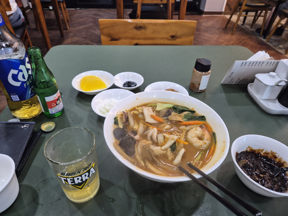 Sinchon30nyeonjeontongsonjjajang (신촌30년전통손짜장) 2