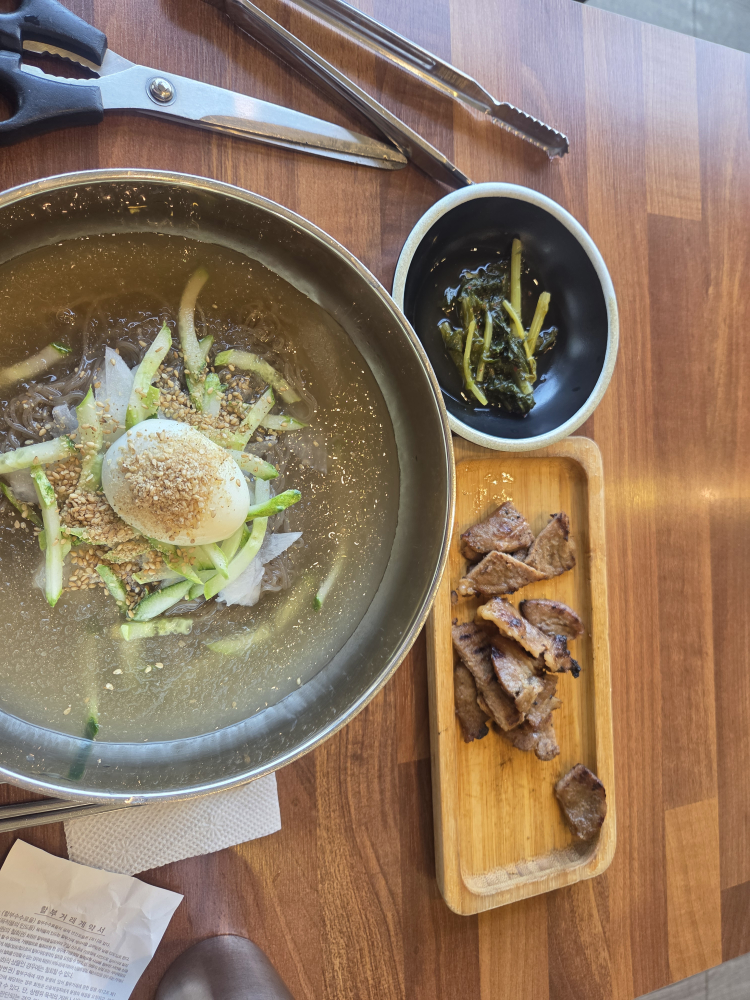 Hwaseongnaengmyeon (화성냉면) 1