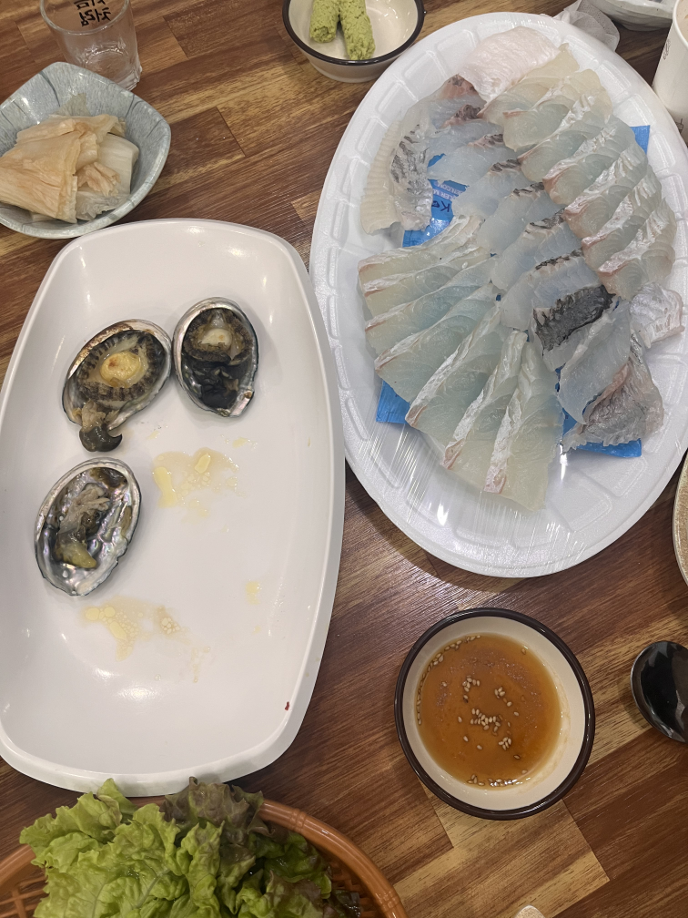 돌고래회직판장 1