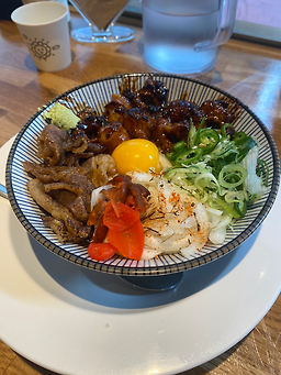 멘노아지 사진 6