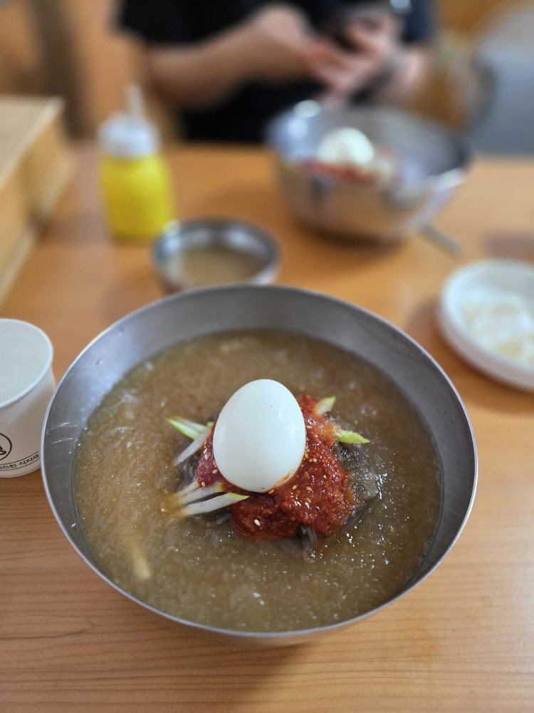 Anggochiknaengmyeon (앙고칡냉면) 1