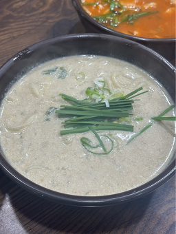 윤가마당칼국수 2
