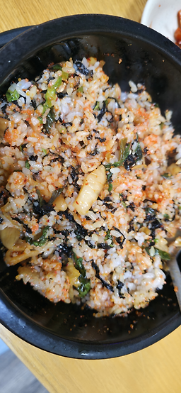 Donseugimbap (돈스김밥) 2