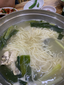 Gongreungdakhanmari (공릉닭한마리) 2