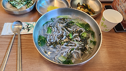 Okbaeneguksi (옥배네국시) 2