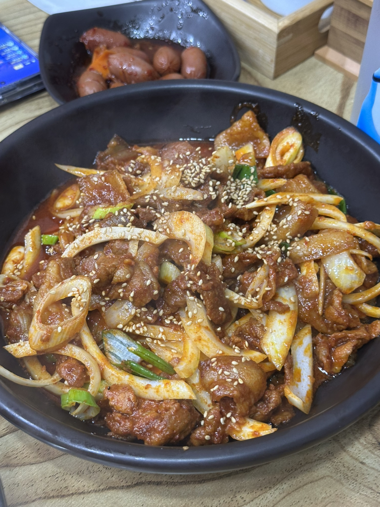 제우스김치찌개전문 1