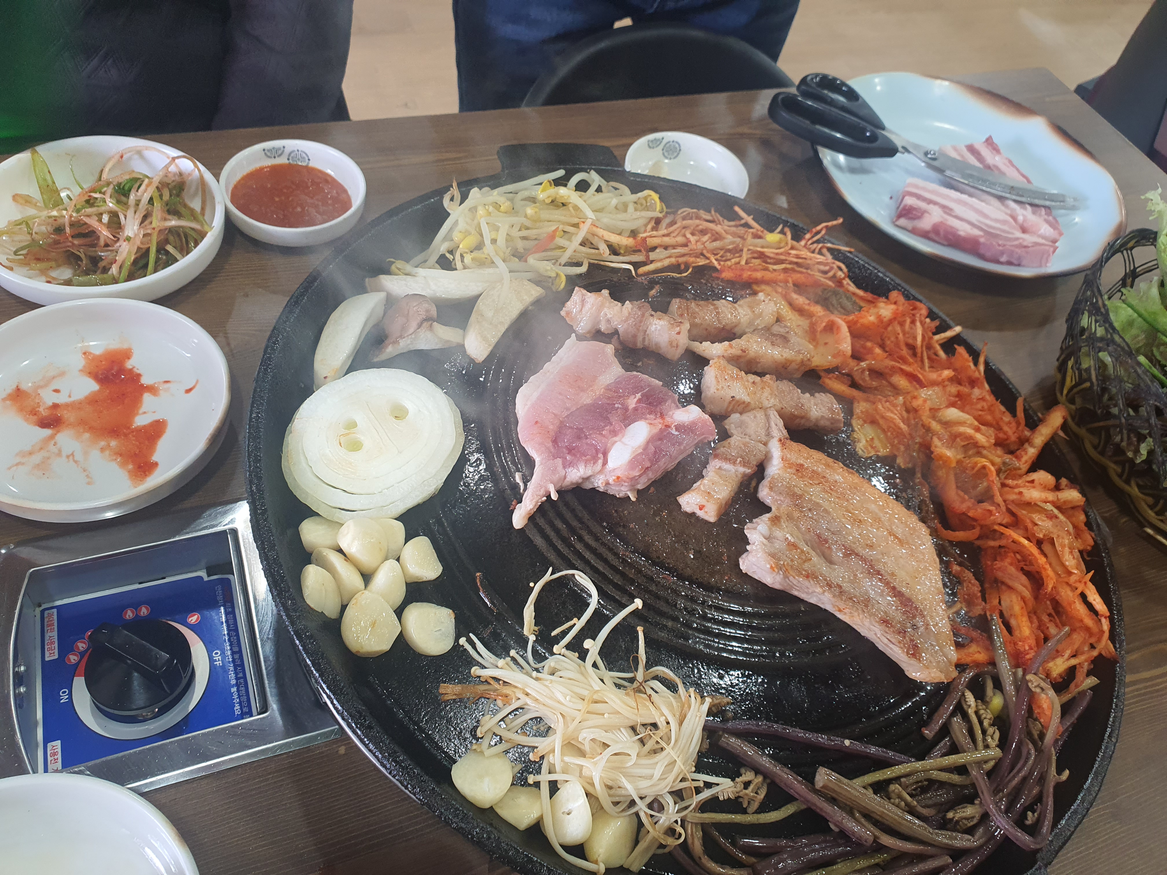 Deodeoksotttukkeongsamgyeopsal 5