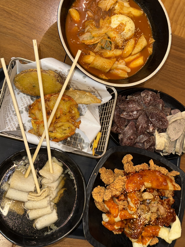 Seokgwandongtteokboki suyujeom (석관동떡볶이 수유점) 3
