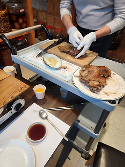 달래흑염소옻닭 5