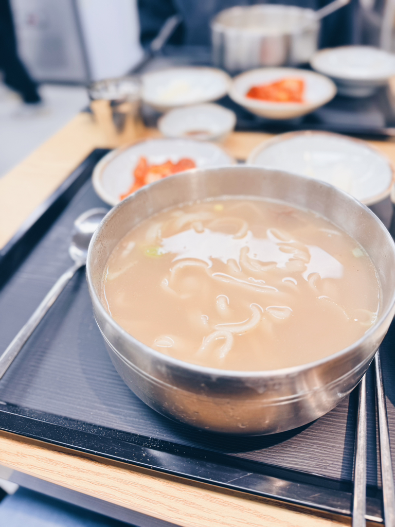 밀본그레이츠 숭례점 대표 사진