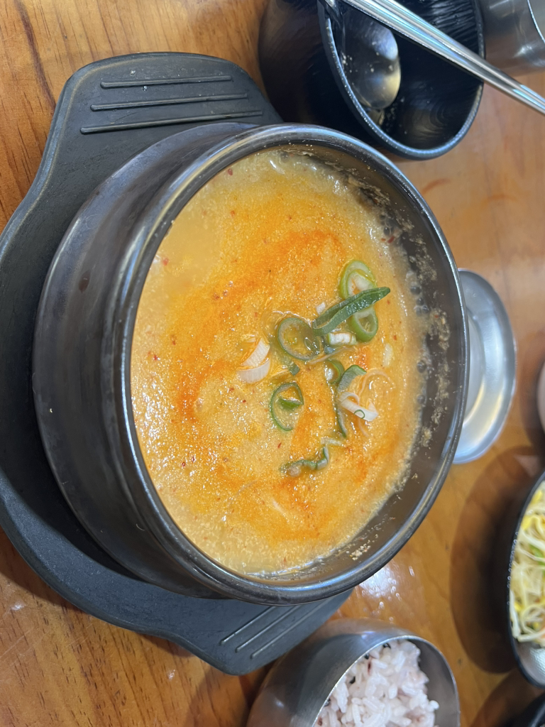 Maetdolroman yangjaejeom (맷돌로만 양재점) 1