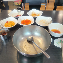 장충미도왕족발보쌈 약수점 사진 2