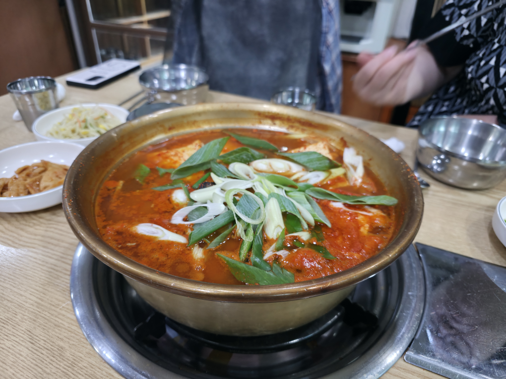 Gohyangmatjip (고향맛집) 2