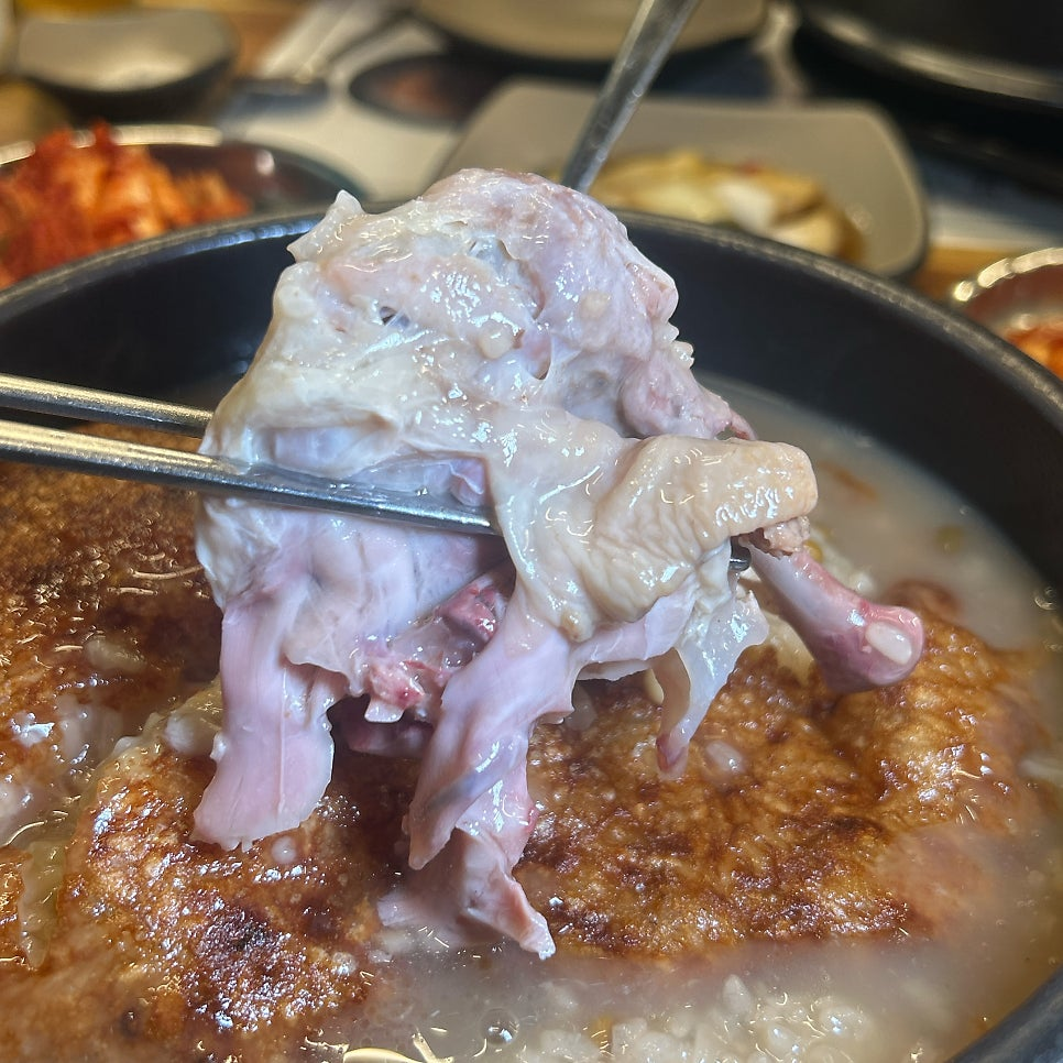 Bonganurungjisamgyetang (본가누룽지삼계탕) 3