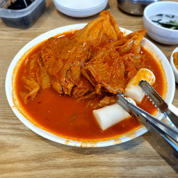 죽여주는 김치찜 김치찌개 서현점 사진 3