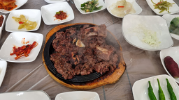 Yeongamdaejungeumsik (영암대중음식) 3