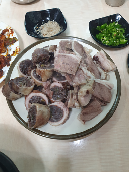 용궁단골식당 1