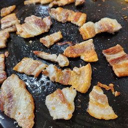 Musoewangsotttukkeong (무쇠왕솥뚜껑) 1