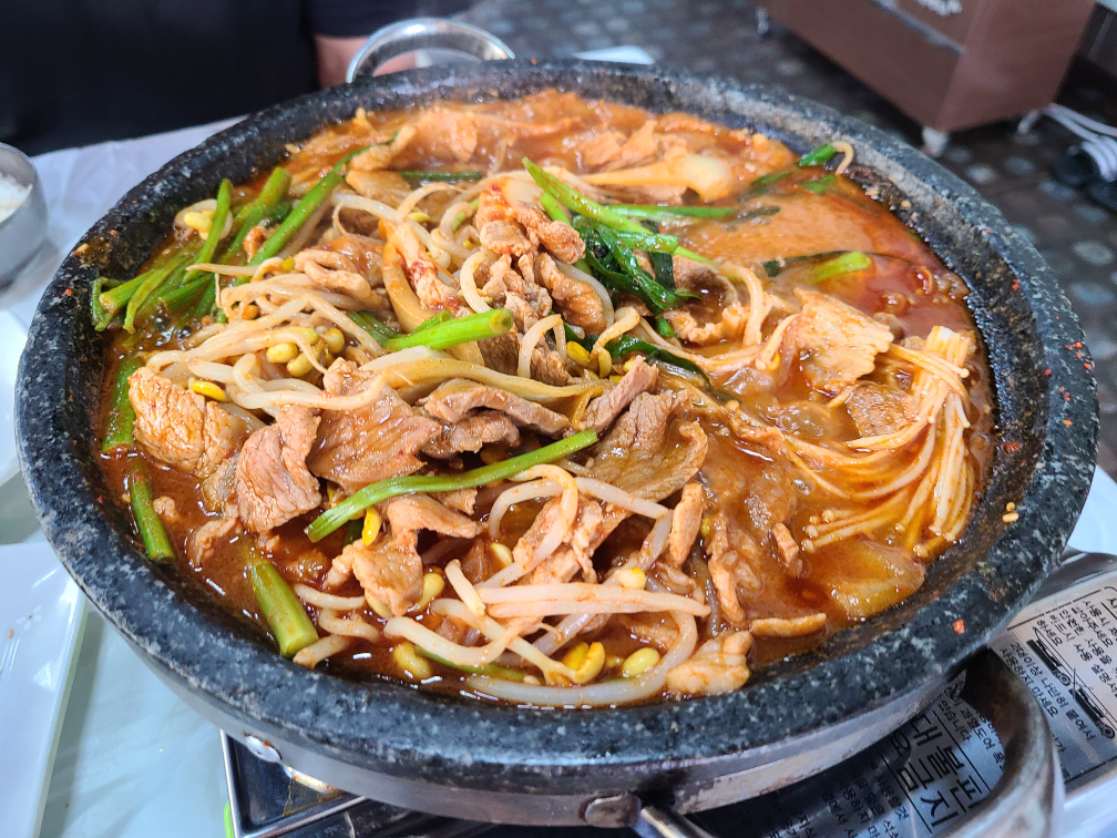 Haengboksikdang (행복식당) 1