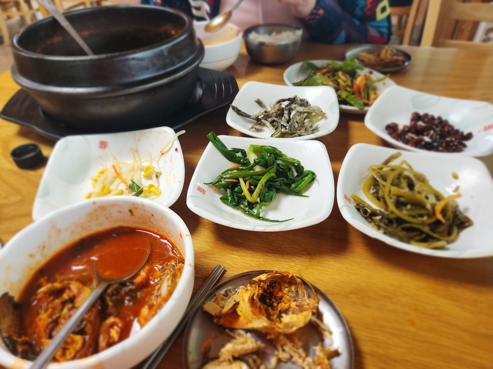Haenggarimaeuntang (행가리매운탕) 3