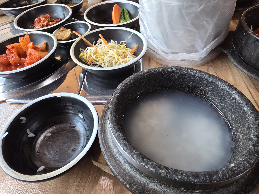 첨단돌솥감자탕주월점 5