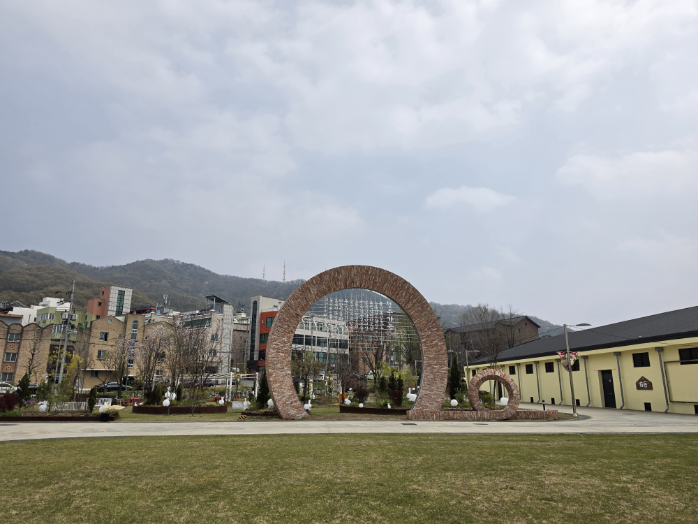 Dongbuchanggokapec (동부창고카페c) 1