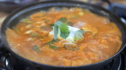 Isunimgimchijjigae (이순임김치찌개) 2