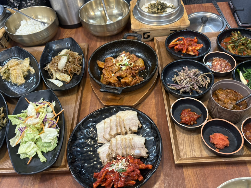 Siraemaru icheonbonjeom (시래마루 이천본점) 1