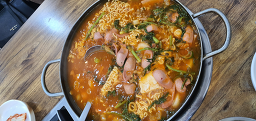 윤대감부대찌개 3