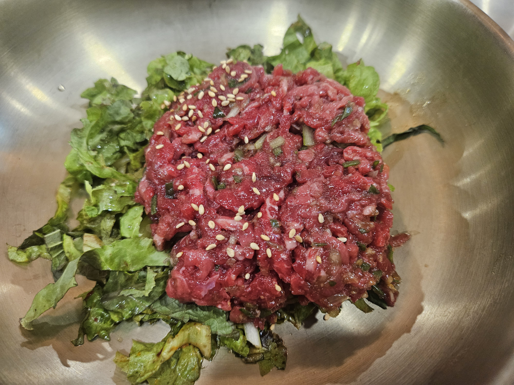 Gangnamhanusikyuksikdang (강남한우식육식당) 2