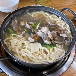 Yunganekalguksu (윤가네칼국수) 2