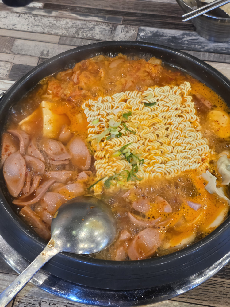 준호네부대찌개 성대점 사진 4