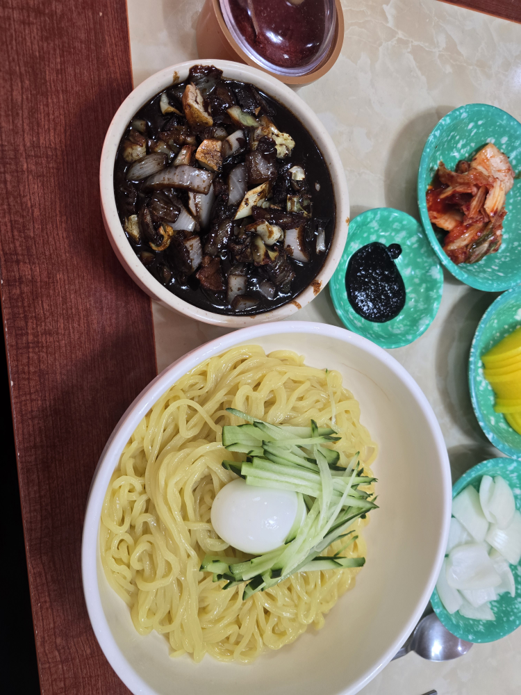 Yeongchungwan (영춘관) 1