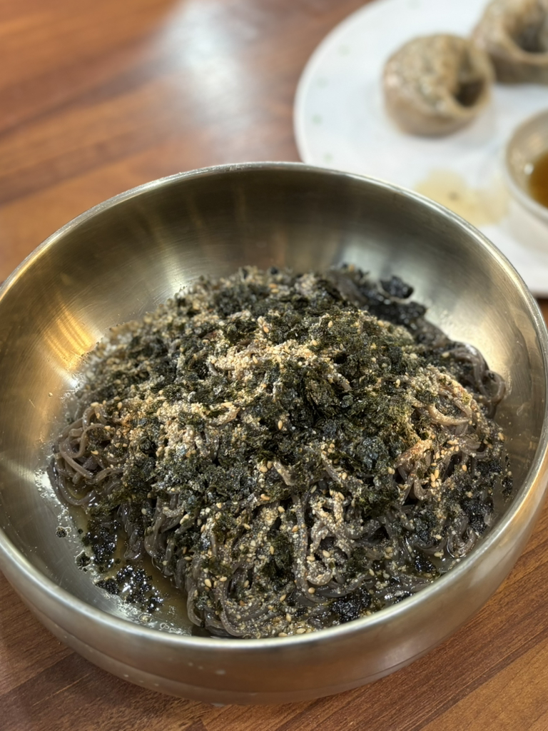 Memilchonongsimimaeul (메밀촌옹심이마을) 3