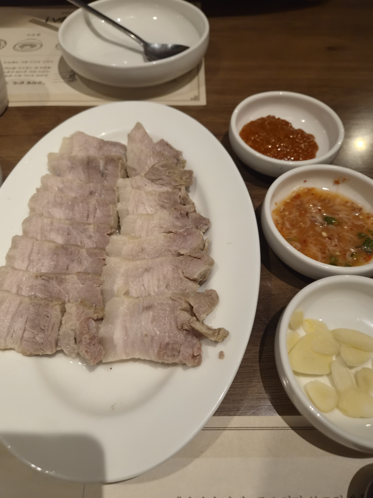압구정 로데오, 깔끔한 국수 맛집 사진 2